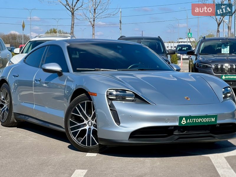 Седан Porsche Taycan 2023 в Києві