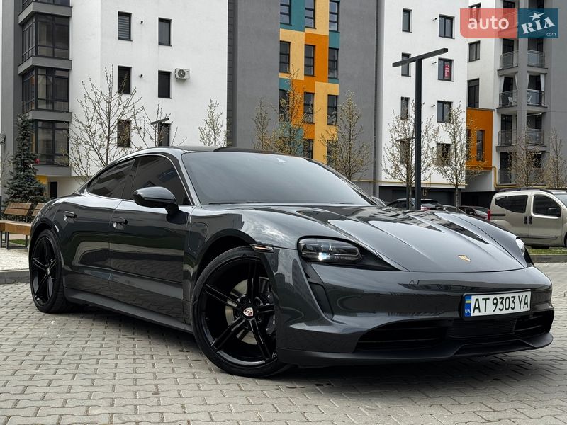 Porsche Taycan 2021 Porsche Taycan 2021