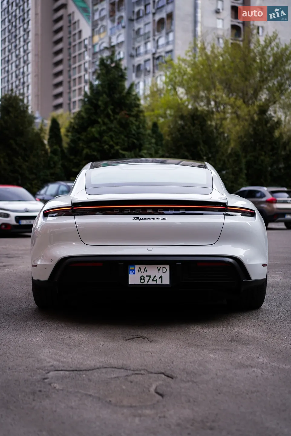 2020 Porsche Taycan - мініатюра 16