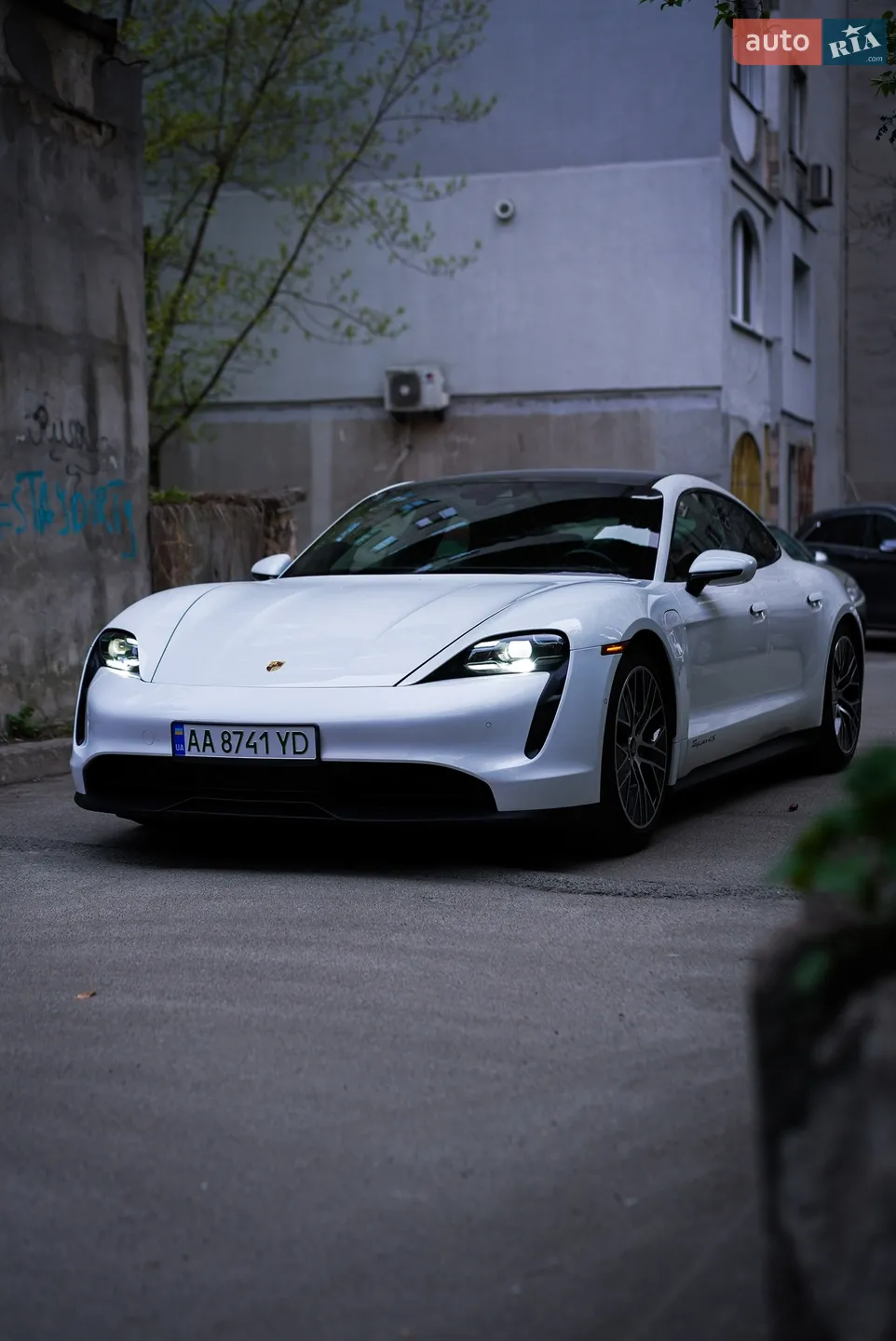 2020 Porsche Taycan - мініатюра 18