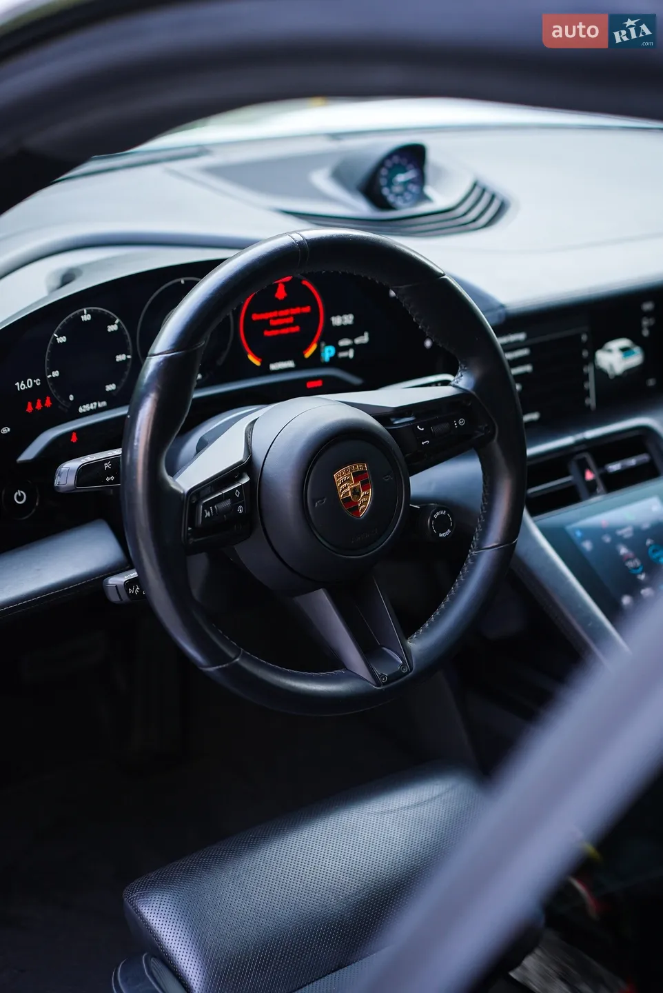2020 Porsche Taycan - мініатюра 21
