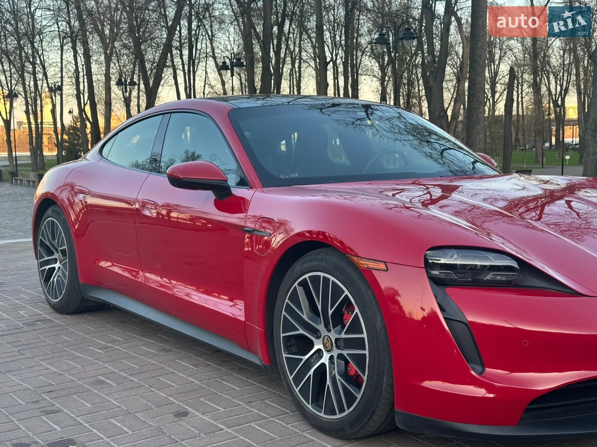 2020 Porsche Taycan - мініатюра 8