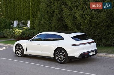 Седан Porsche Taycan 2022 в Києві