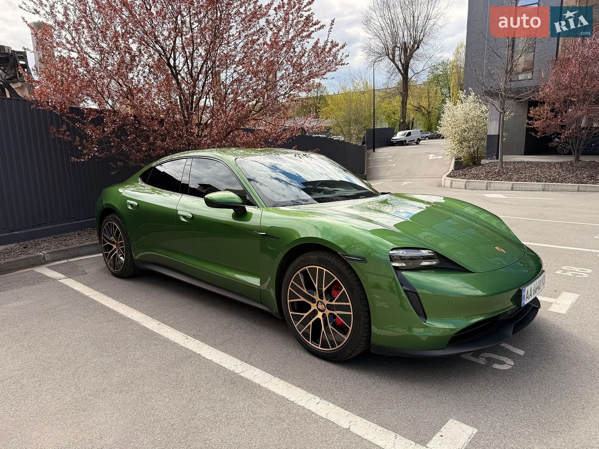 2020 Porsche Taycan - фото 1