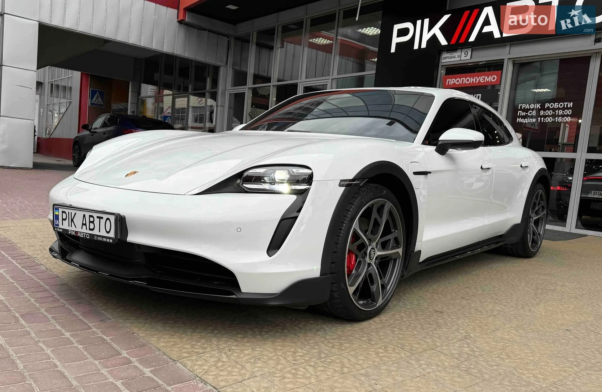 2023 Porsche Taycan - мініатюра 2