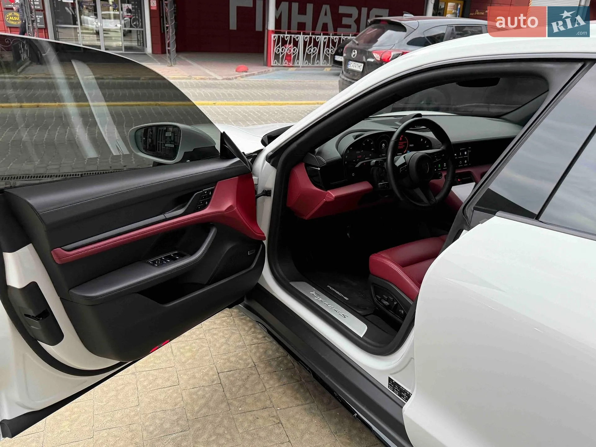 2023 Porsche Taycan - мініатюра 17