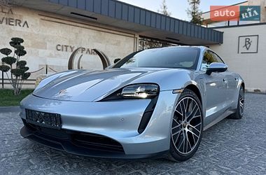Седан Porsche Taycan 2023 в Львове