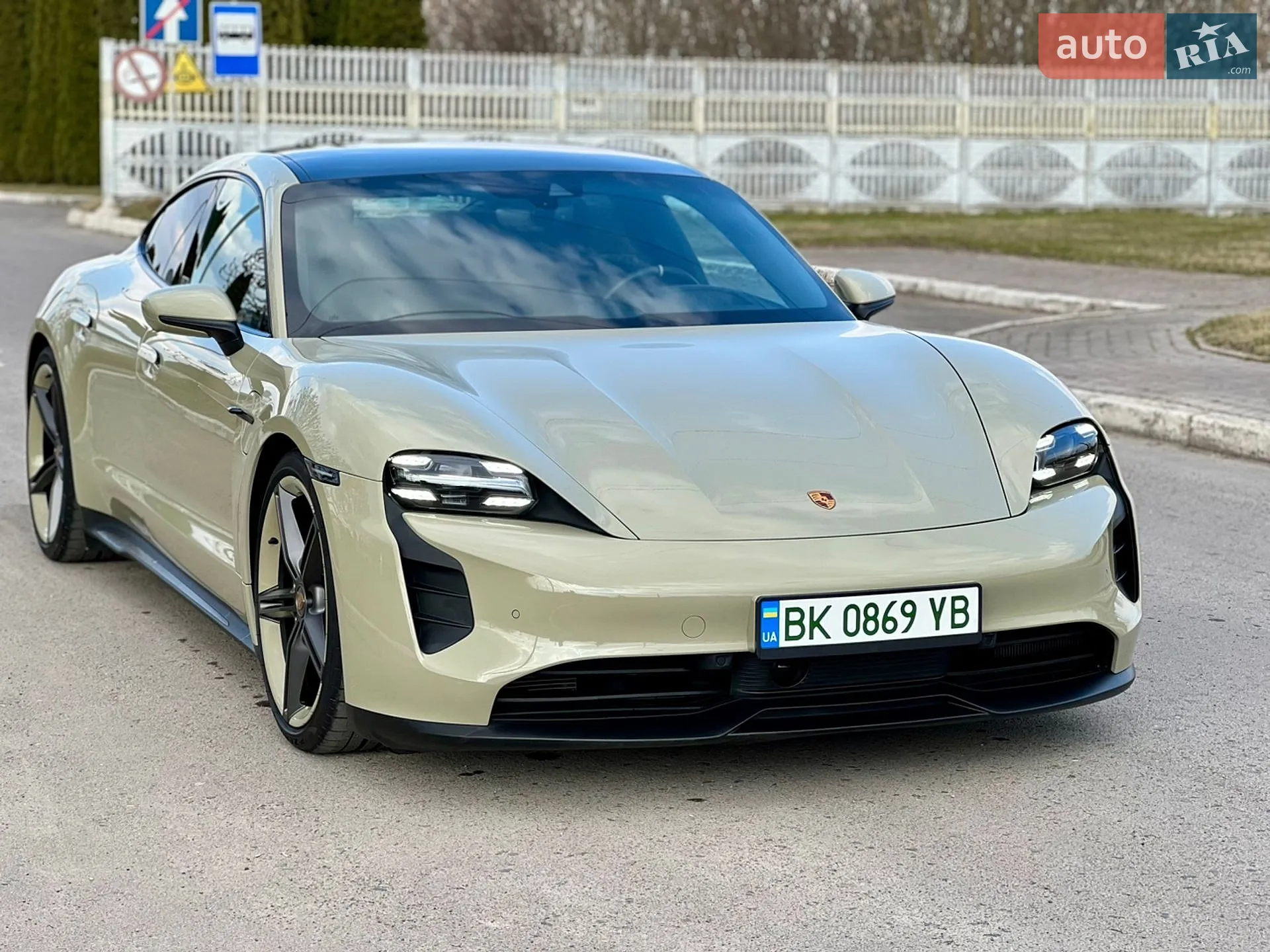 2023 Porsche Taycan - мініатюра 7