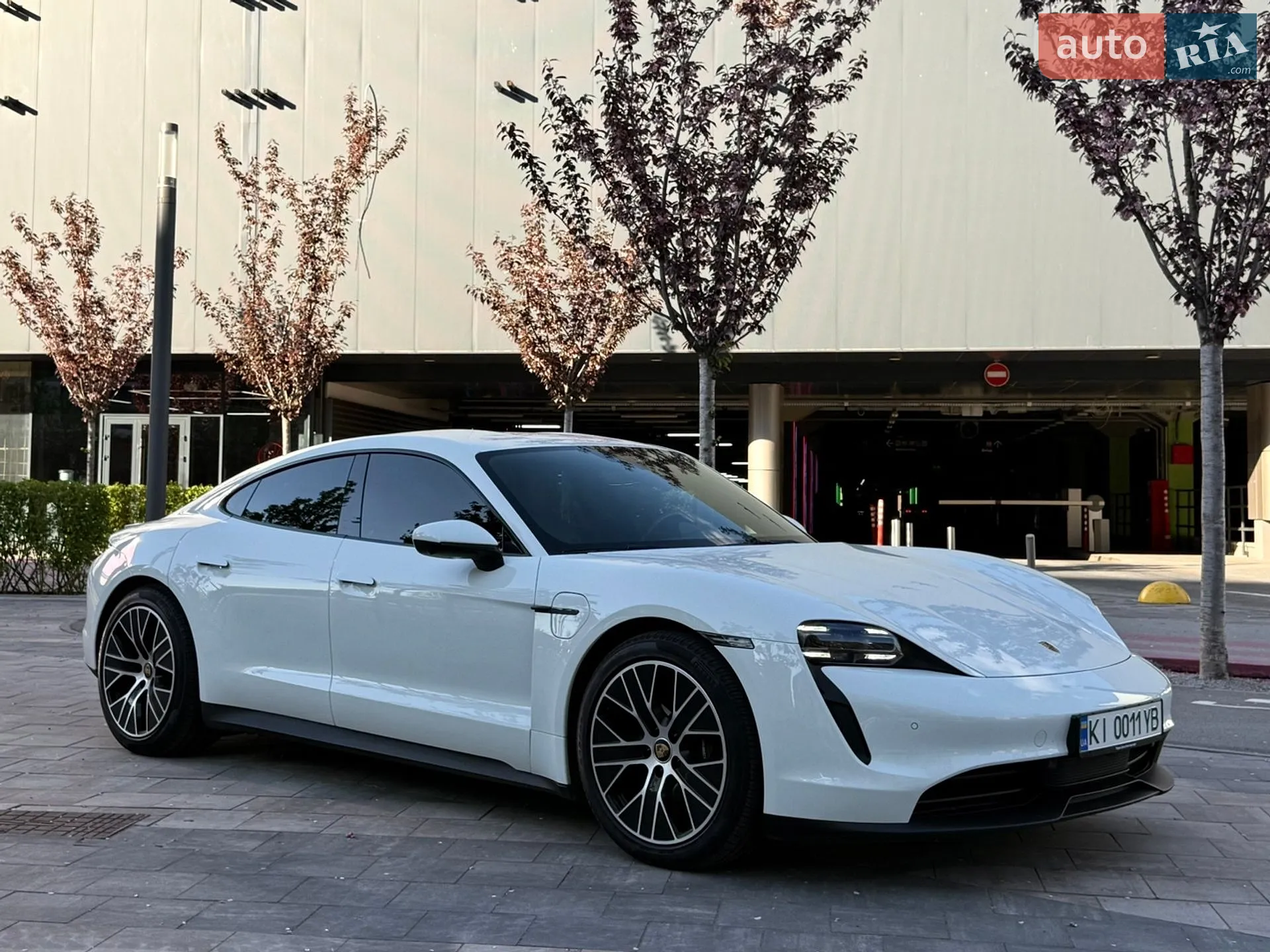 2021 Porsche Taycan - мініатюра 6