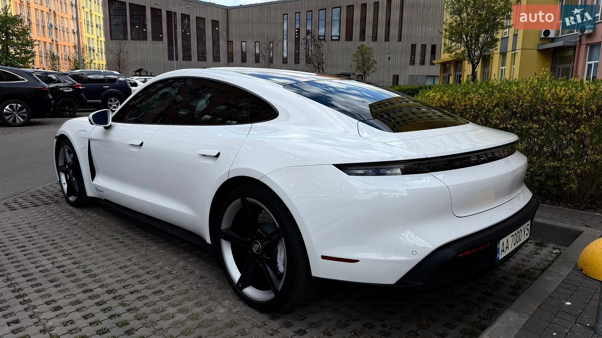 2022 Porsche Taycan - мініатюра 14