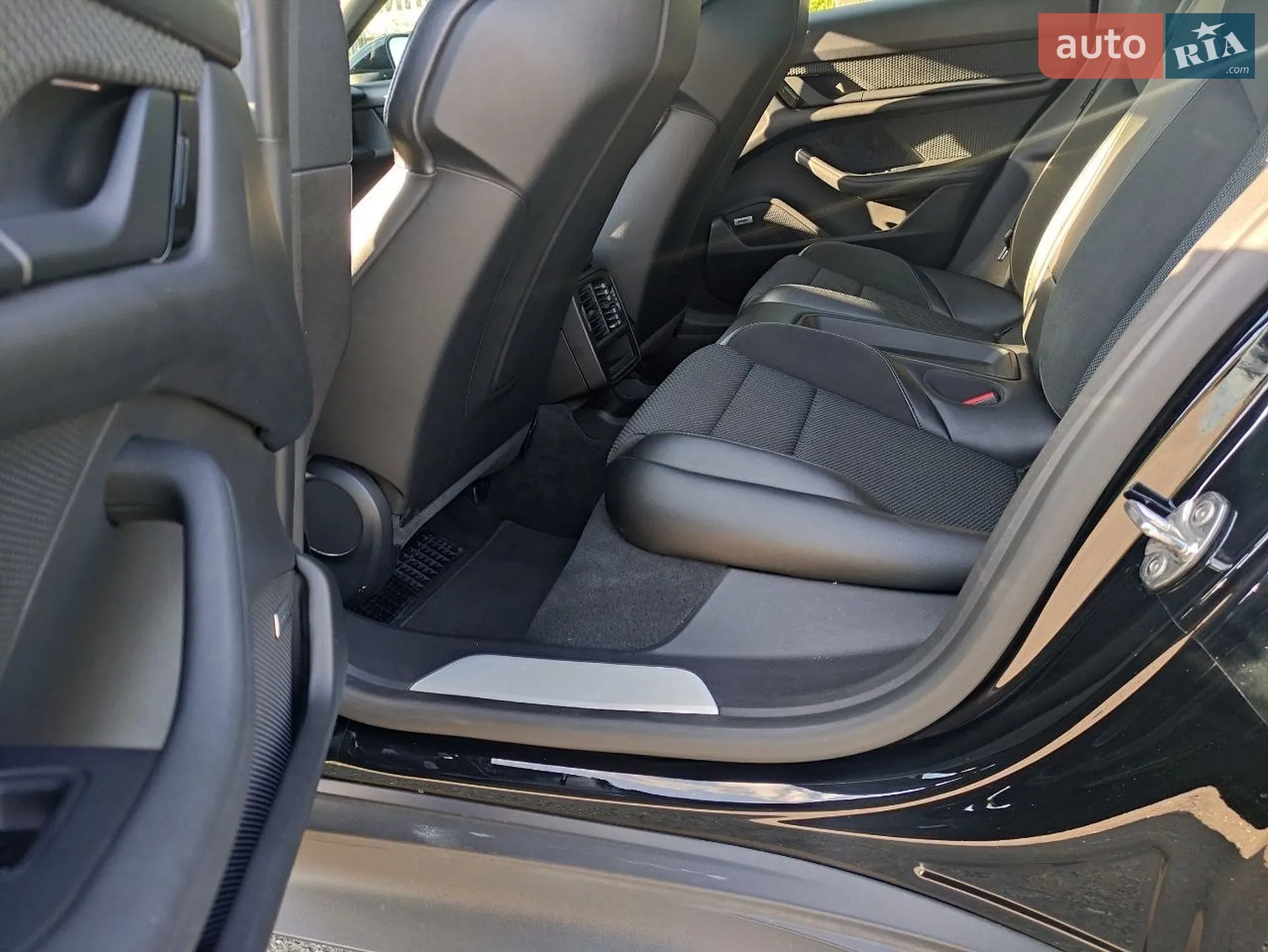2020 Porsche Taycan - мініатюра 35