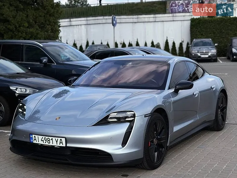 Porsche Taycan 2020