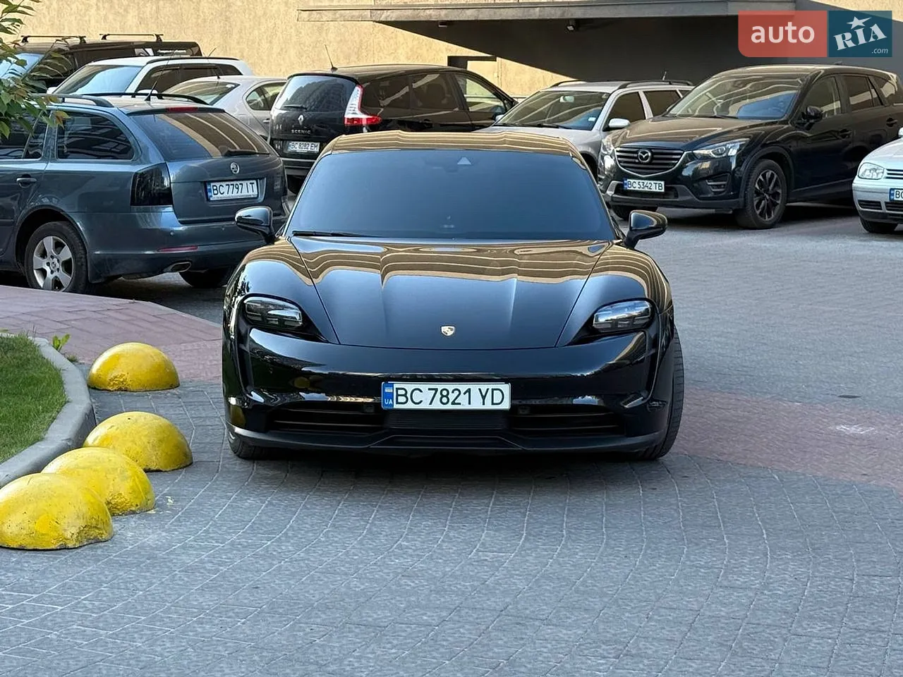 2020 Porsche Taycan - мініатюра 18
