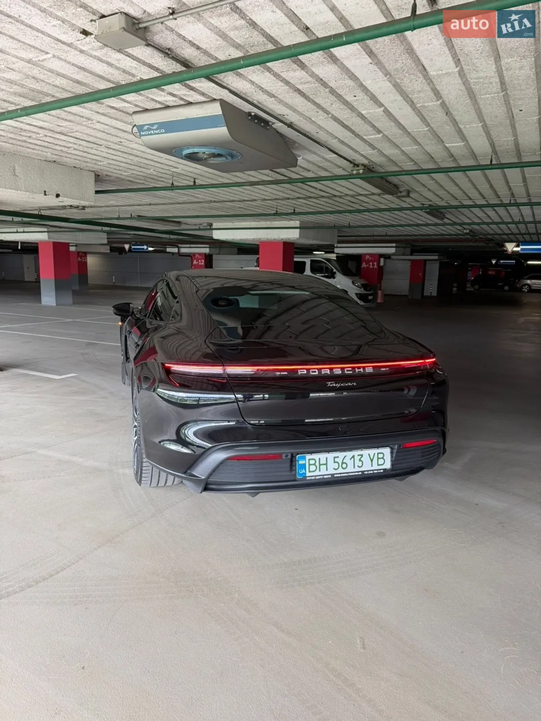 2023 Porsche Taycan - мініатюра 12