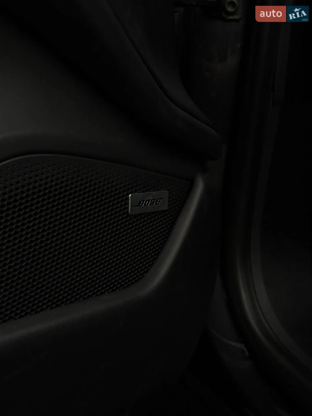 2020 Porsche Taycan - мініатюра 20