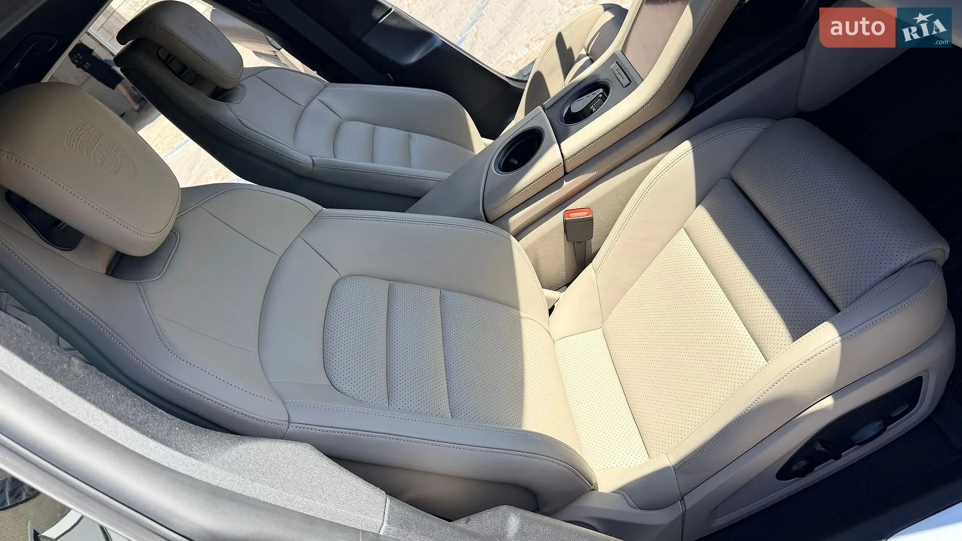 2021 Porsche Taycan - мініатюра 17