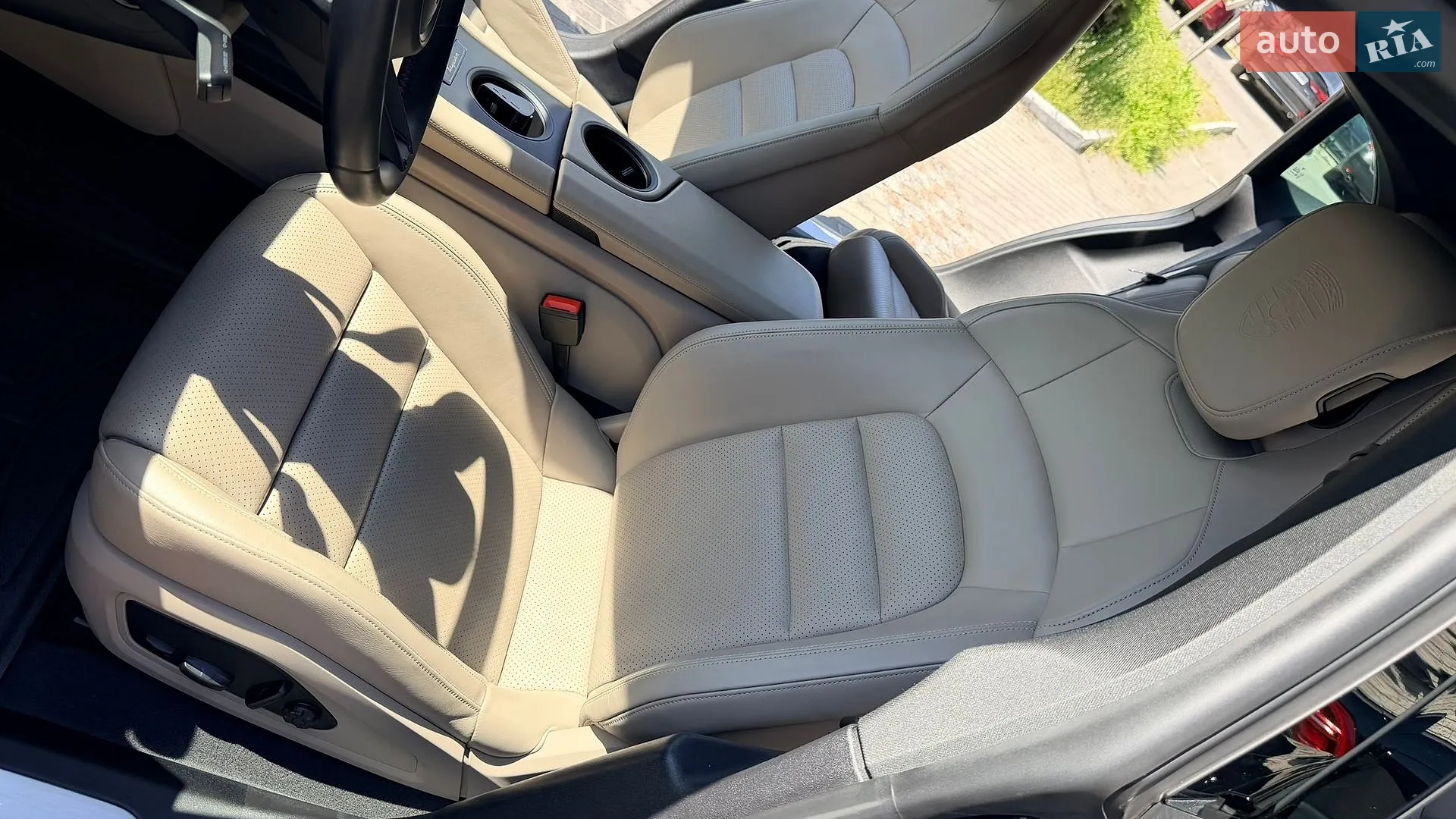 2021 Porsche Taycan - мініатюра 29