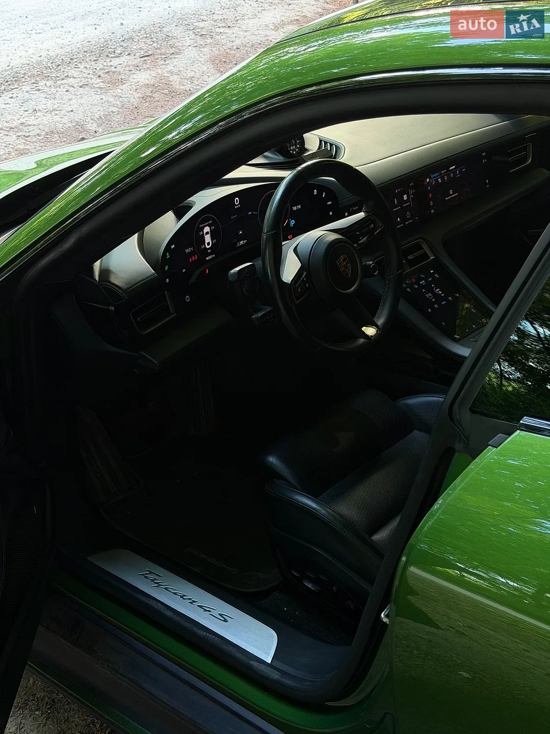 2020 Porsche Taycan - мініатюра 15