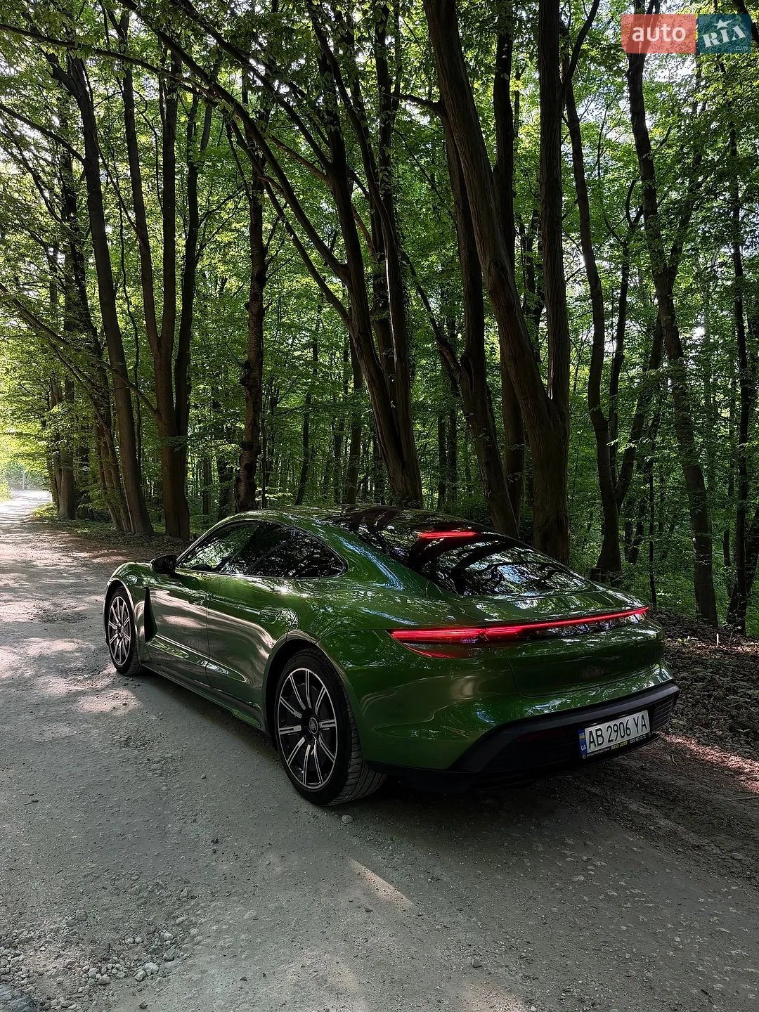 2020 Porsche Taycan - мініатюра 3