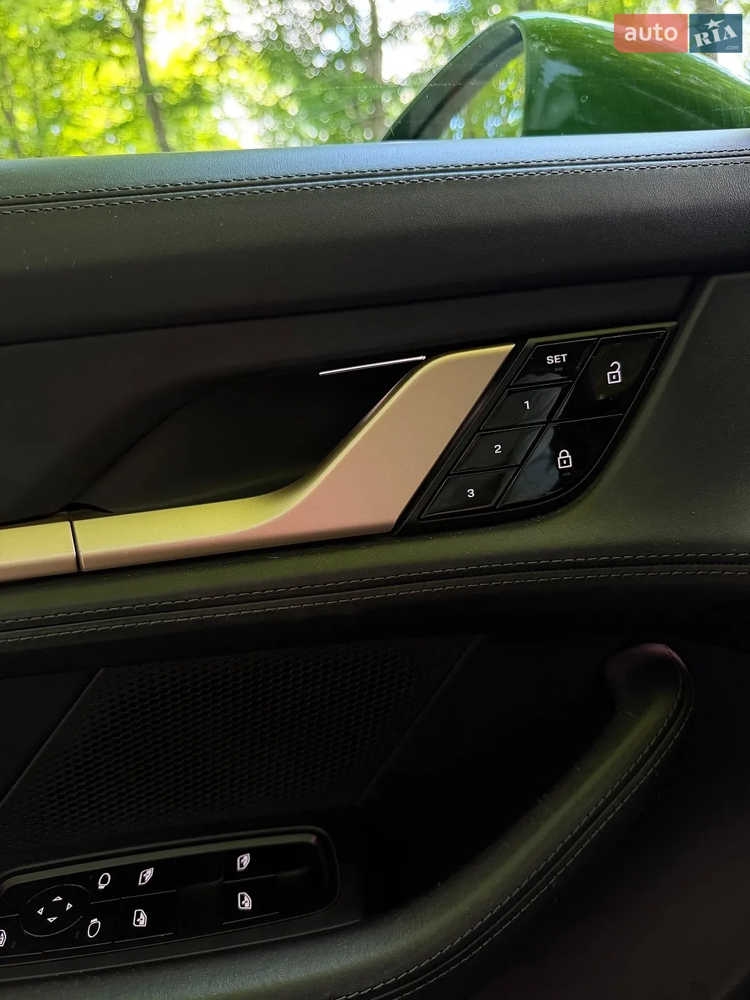 2020 Porsche Taycan - мініатюра 22