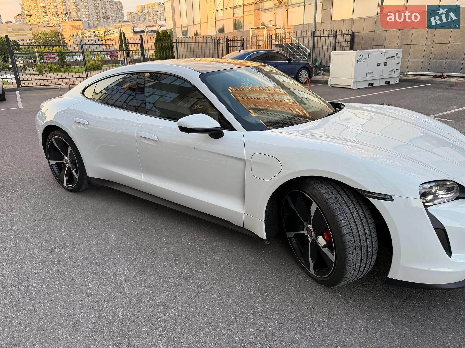 2021 Porsche Taycan - мініатюра 6