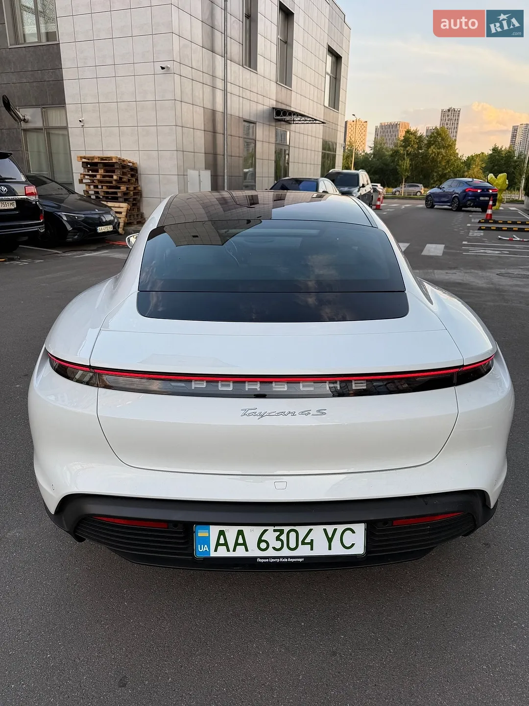 2021 Porsche Taycan - мініатюра 13