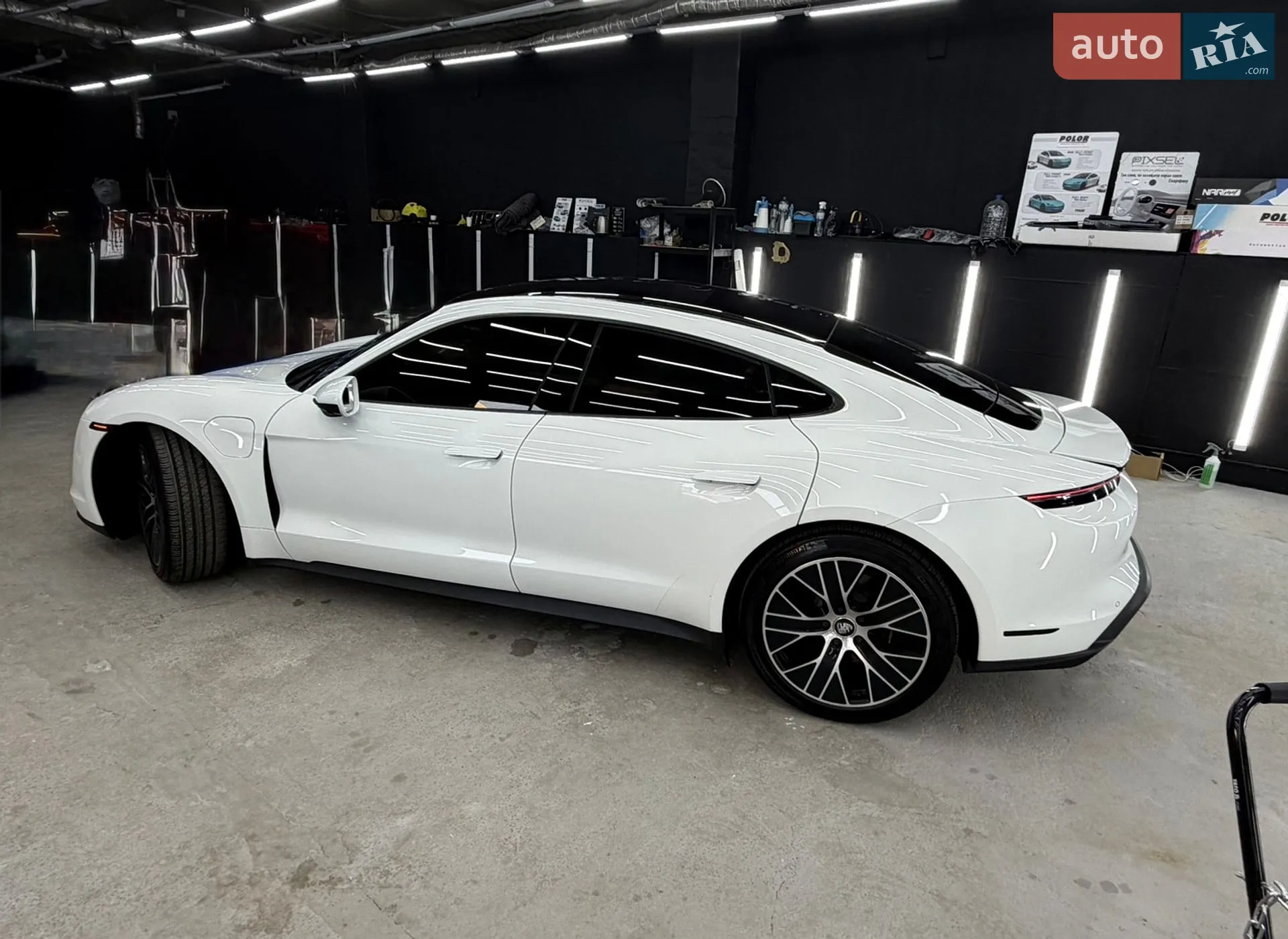2021 Porsche Taycan - мініатюра 5