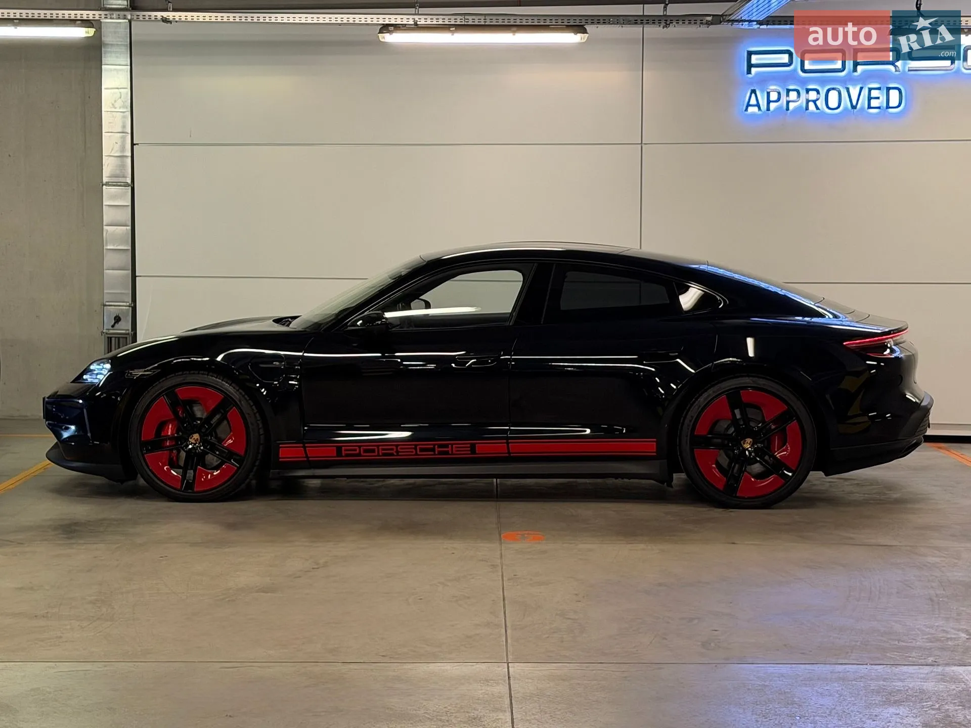2024 Porsche Taycan - мініатюра 2