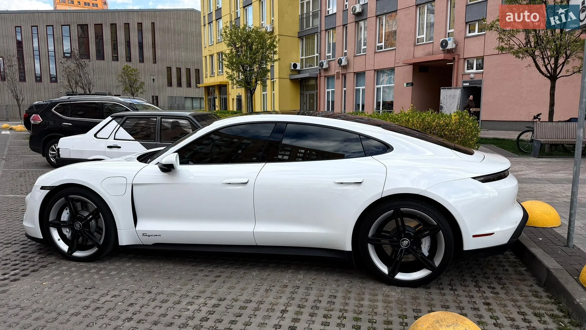 2022 Porsche Taycan - мініатюра 12