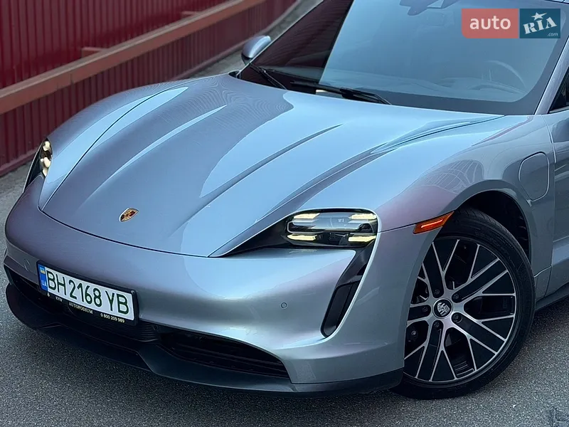Porsche Taycan