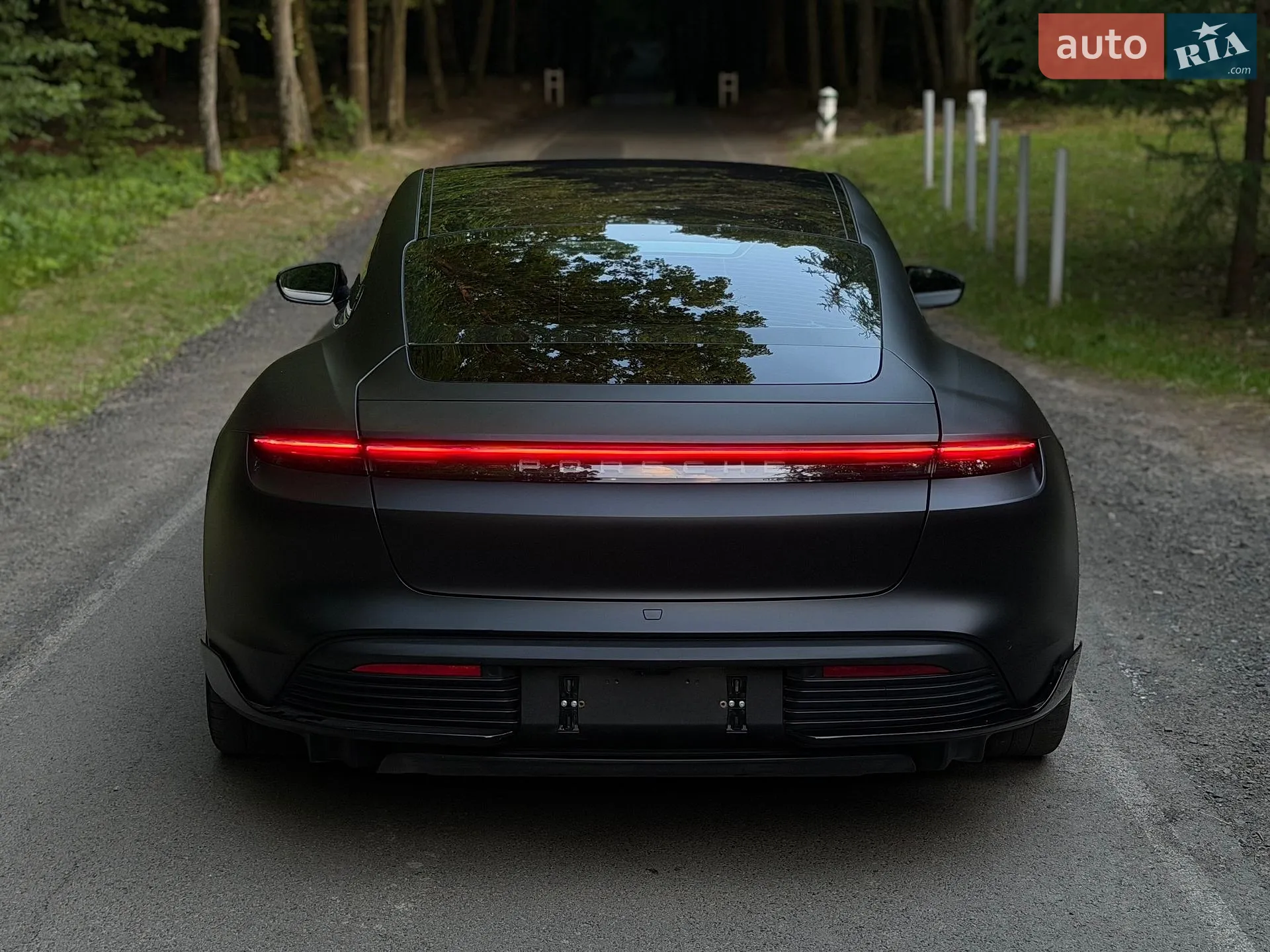 2020 Porsche Taycan - мініатюра 14