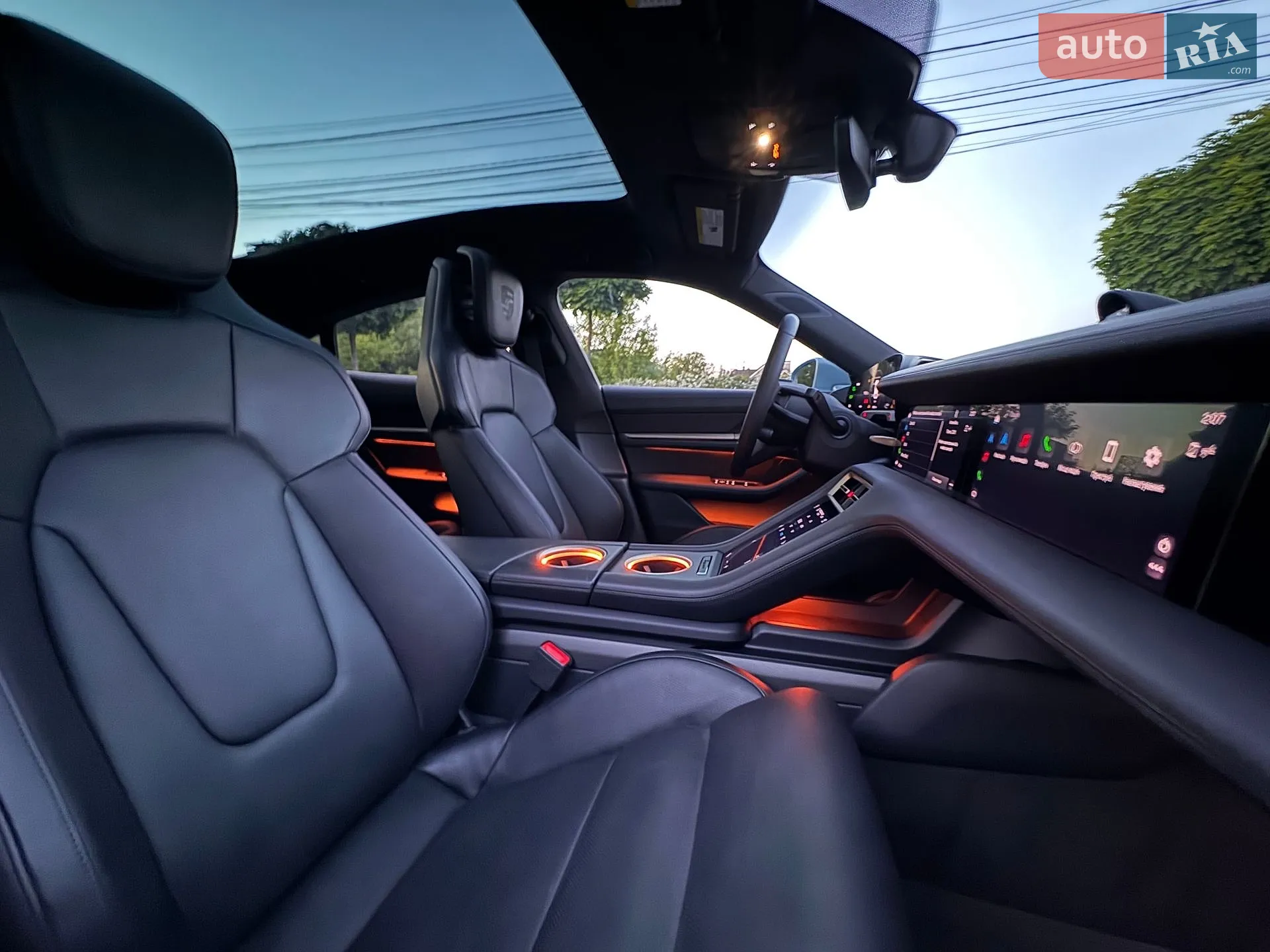 2020 Porsche Taycan - мініатюра 23