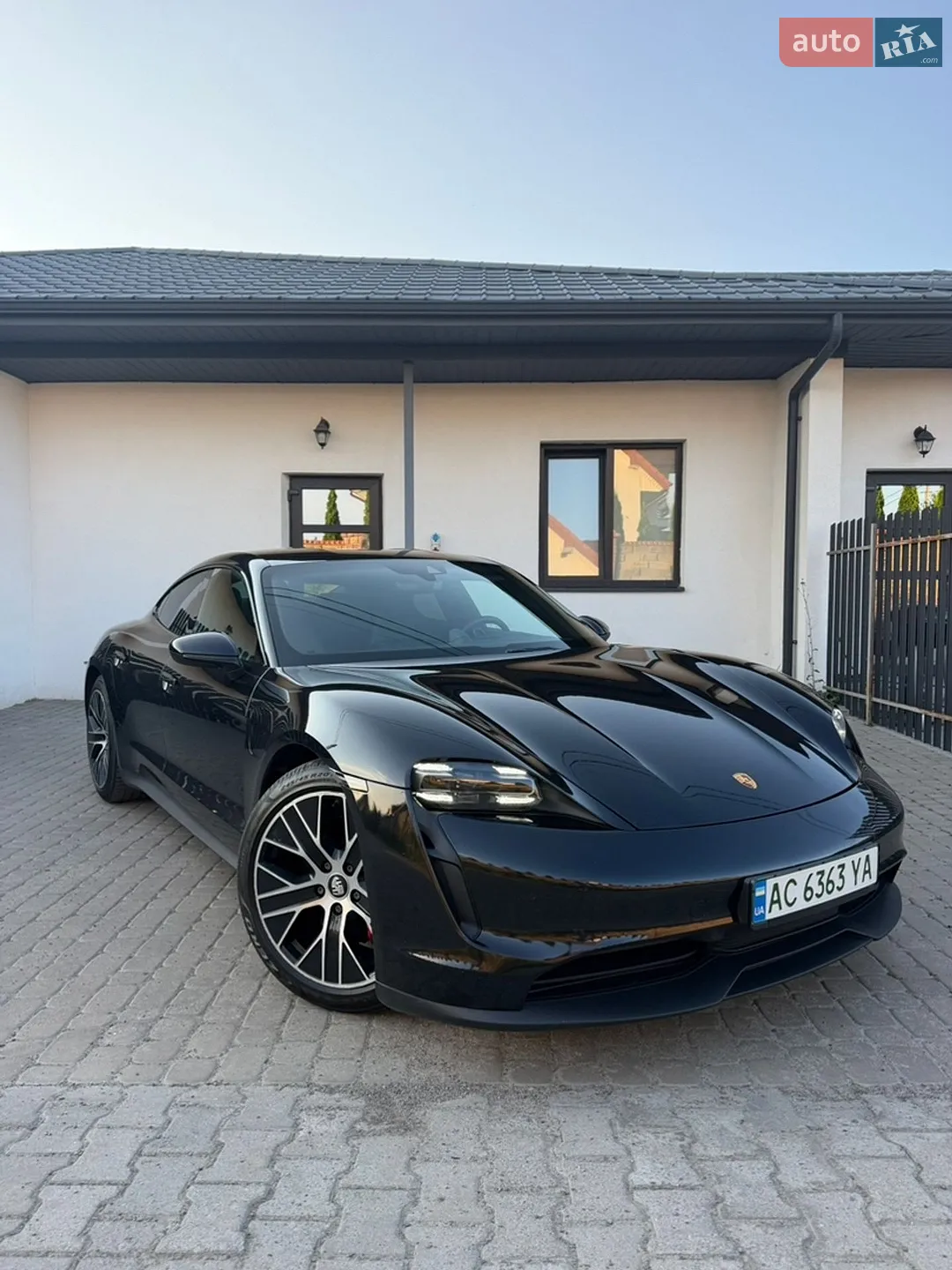 2020 Porsche Taycan - фото 1