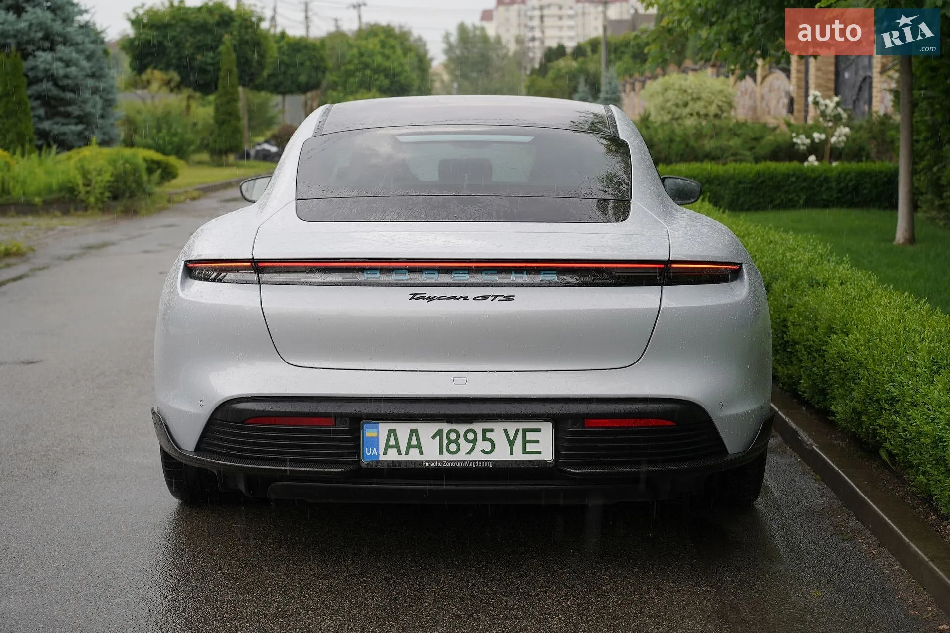 2023 Porsche Taycan - мініатюра 11