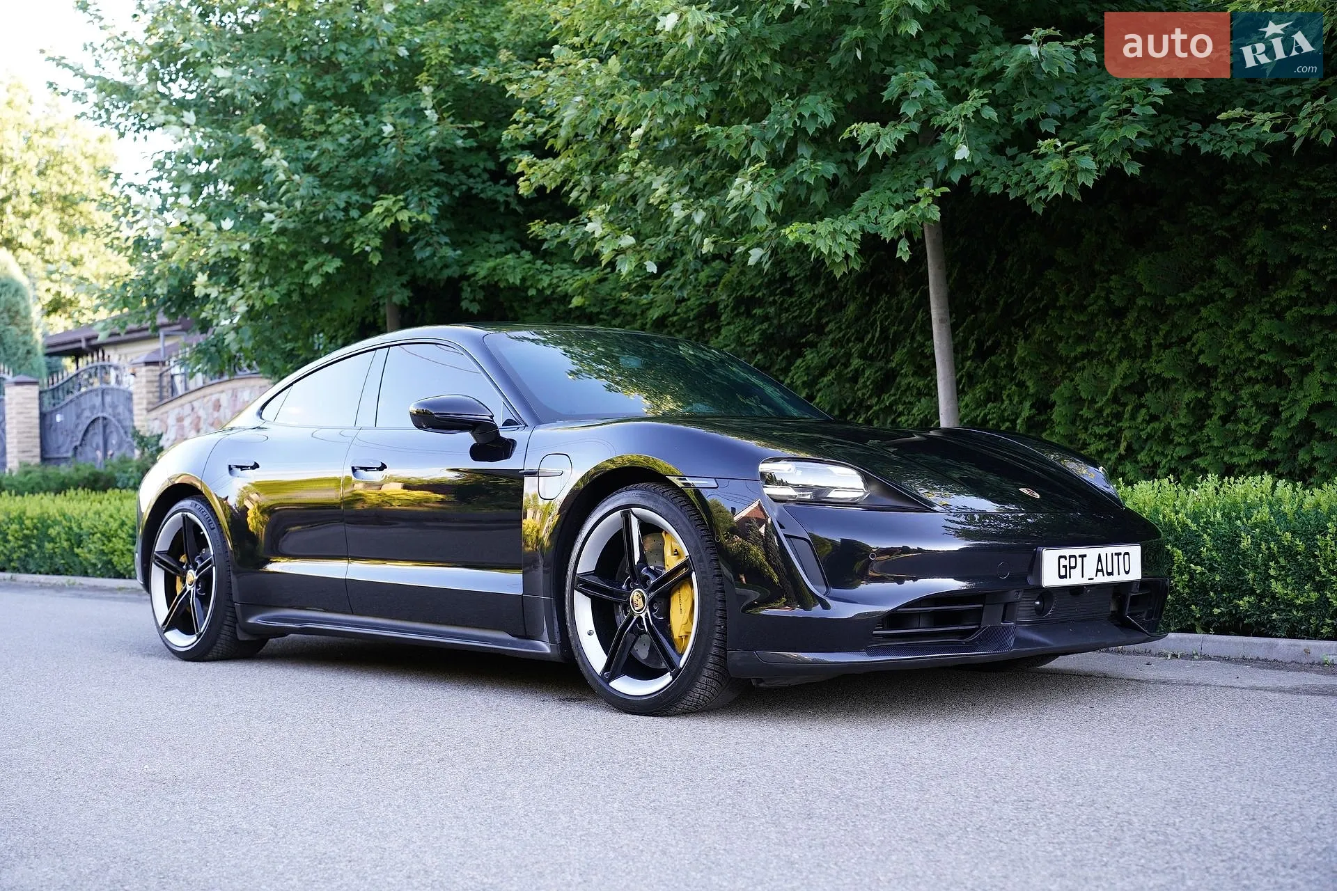 2019 Porsche Taycan - мініатюра 3