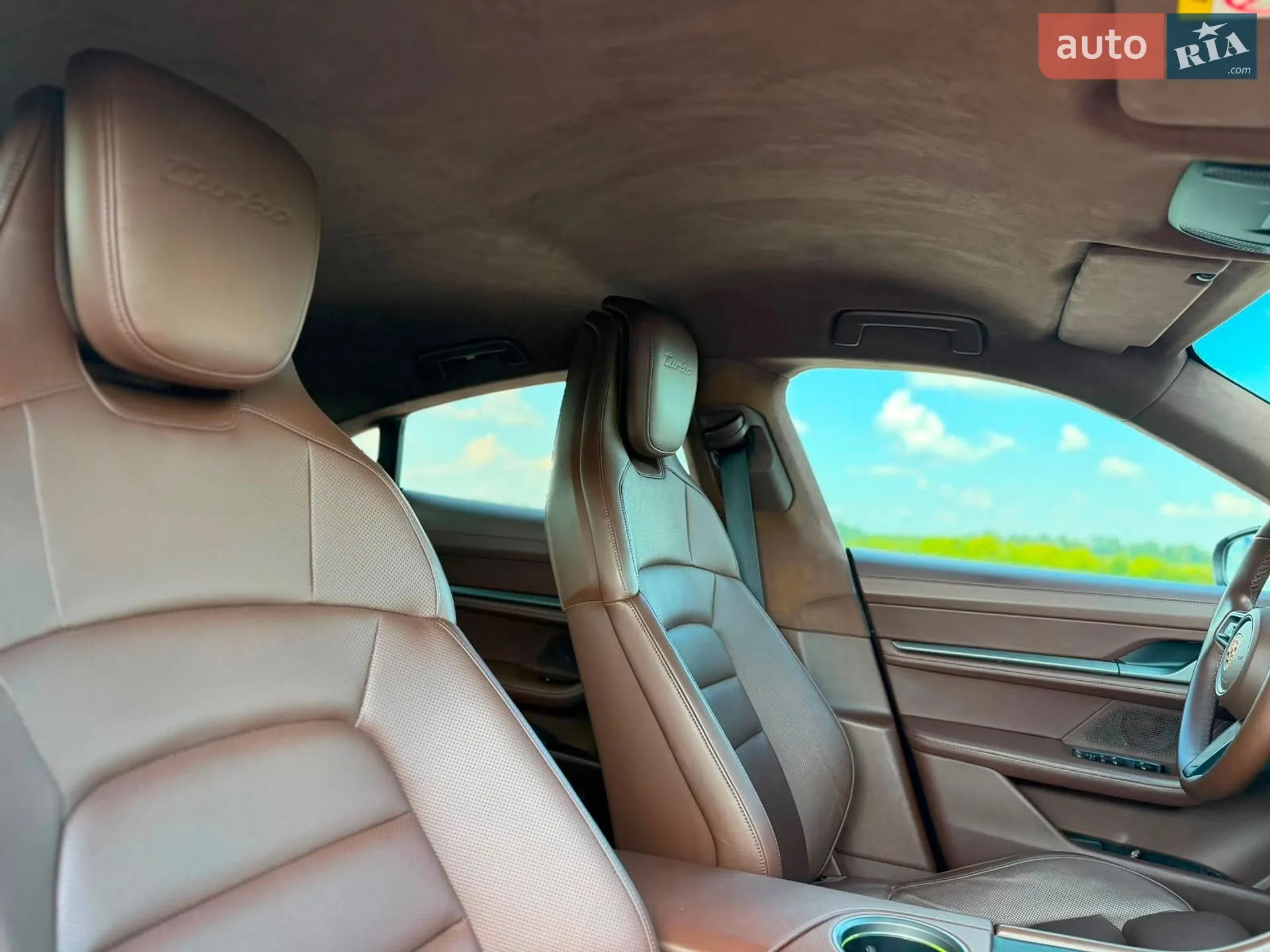 2020 Porsche Taycan - мініатюра 8