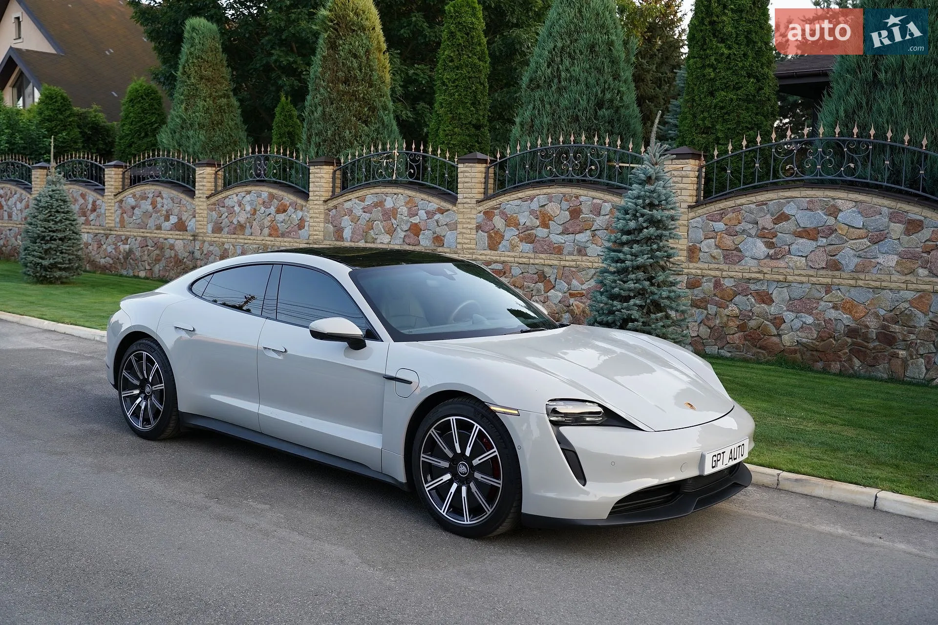 2022 Porsche Taycan - мініатюра 3