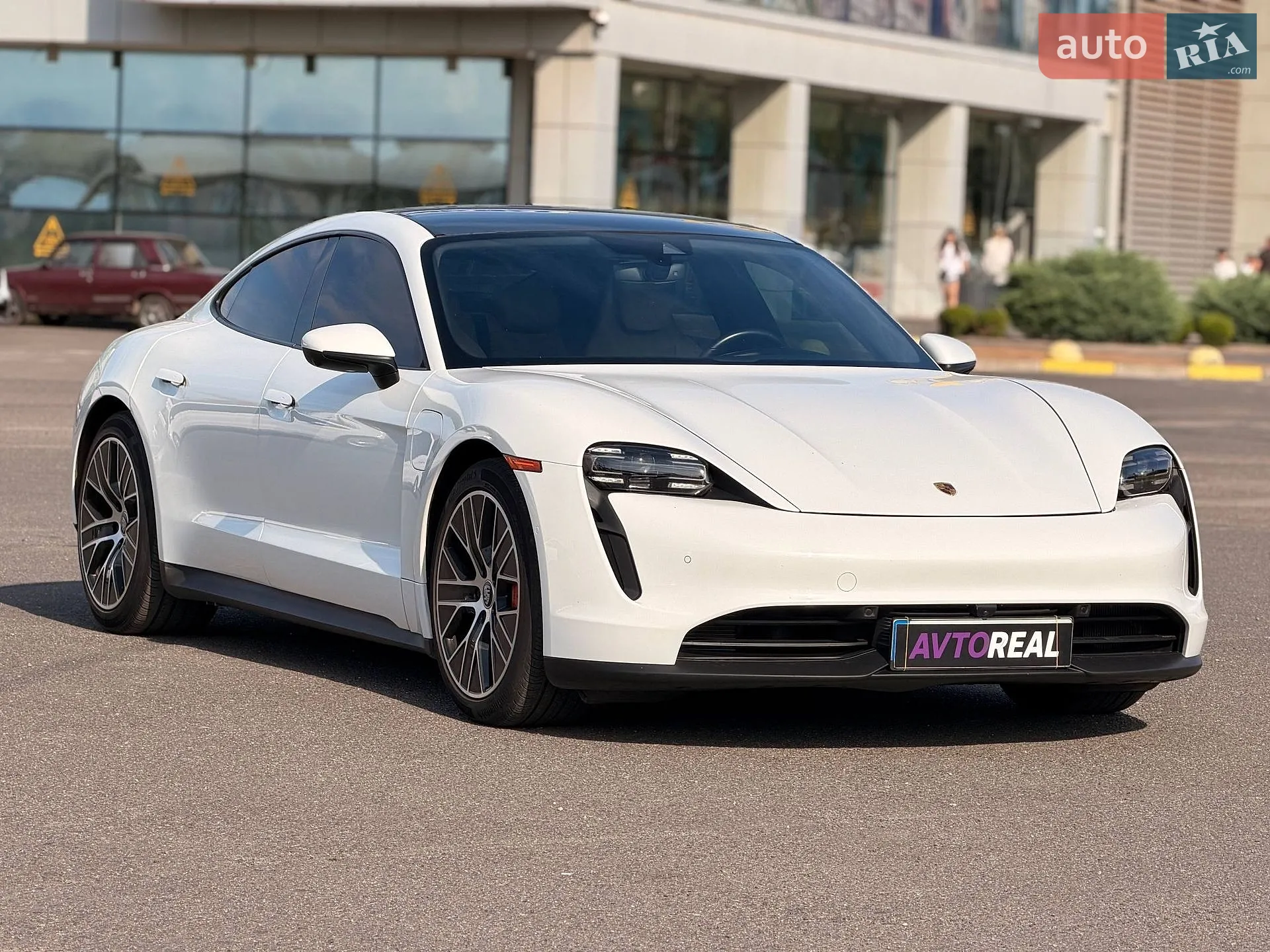 2021 Porsche Taycan - мініатюра 13