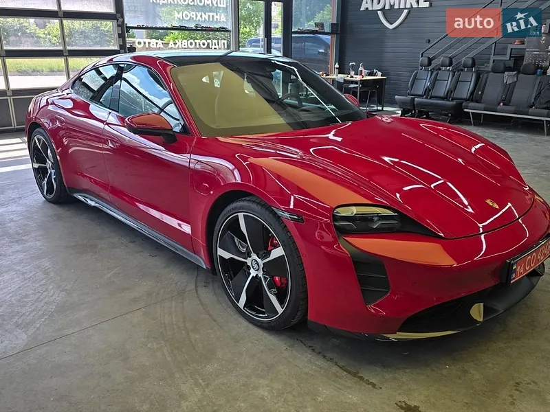 Porsche Taycan 2020