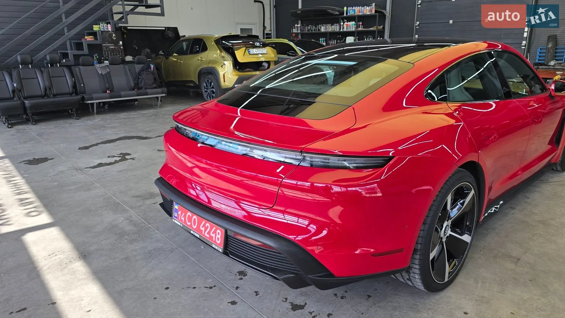 2020 Porsche Taycan - мініатюра 10