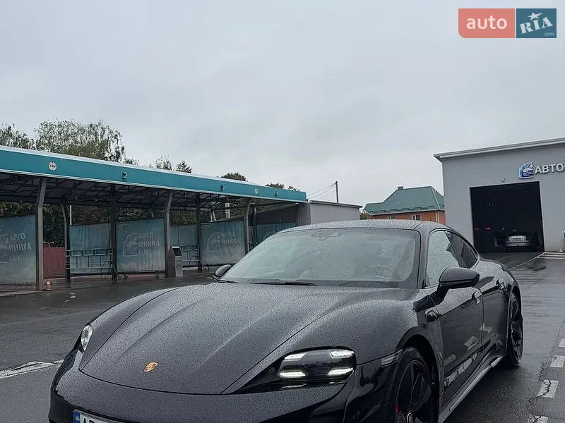 Porsche Taycan 2020