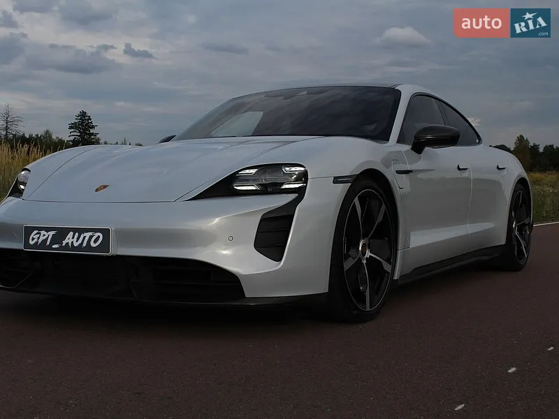 Porsche Taycan