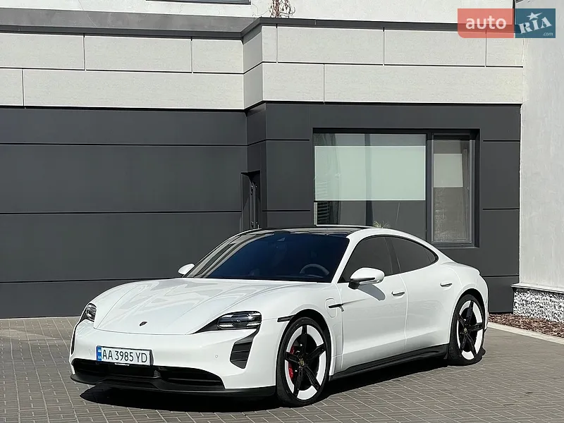 Porsche Taycan