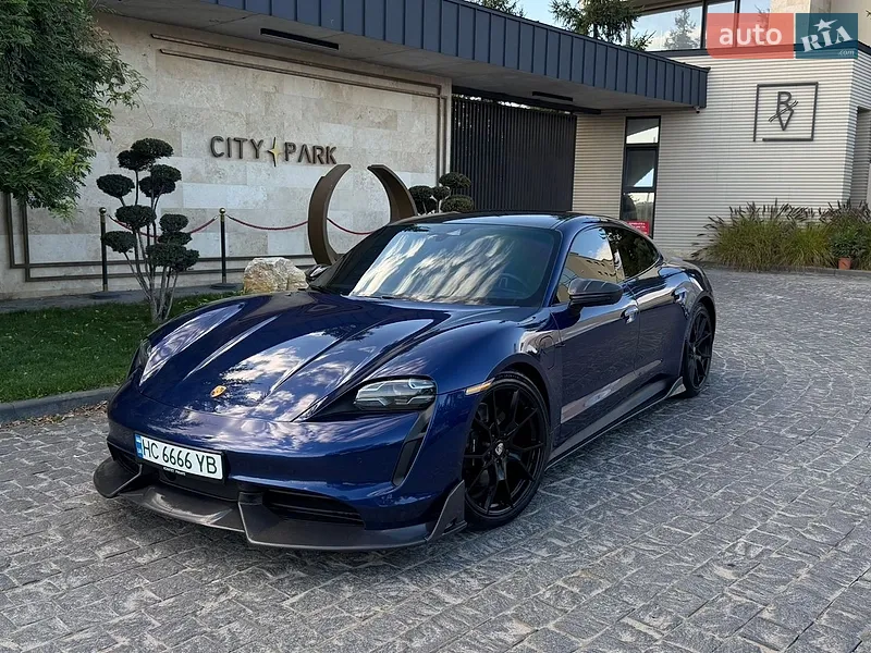 Porsche Taycan 2020
