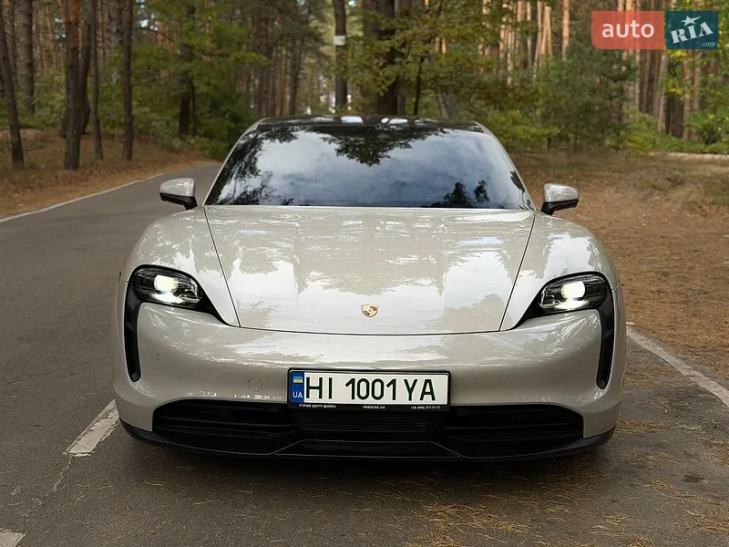 Porsche Taycan 2020