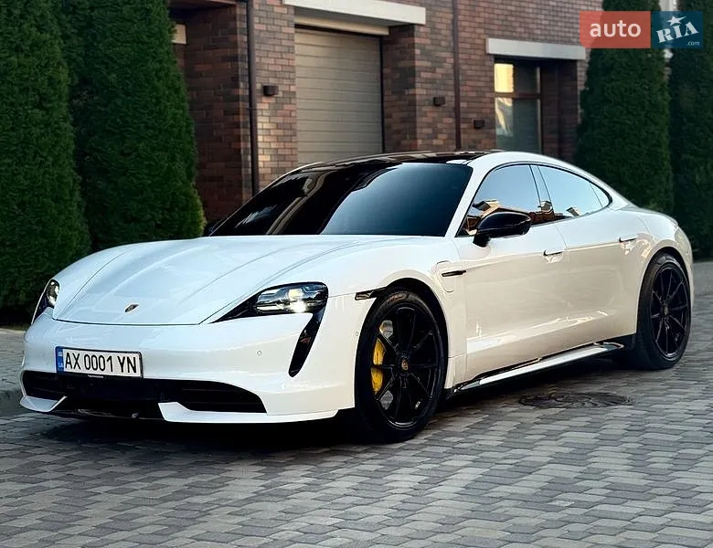 Porsche Taycan 2020