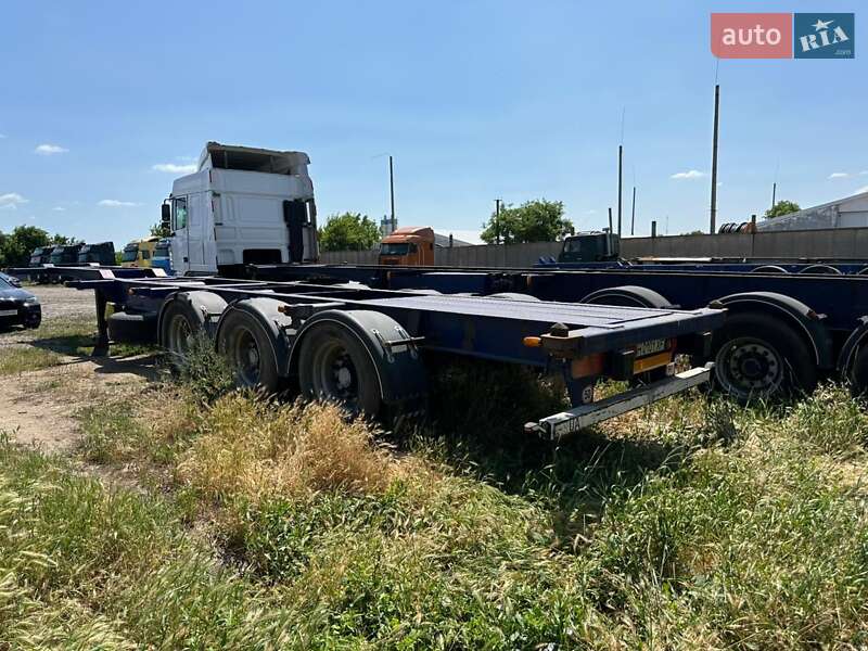 Контейнеровоз Predator TriAxle 1998 в Одессе