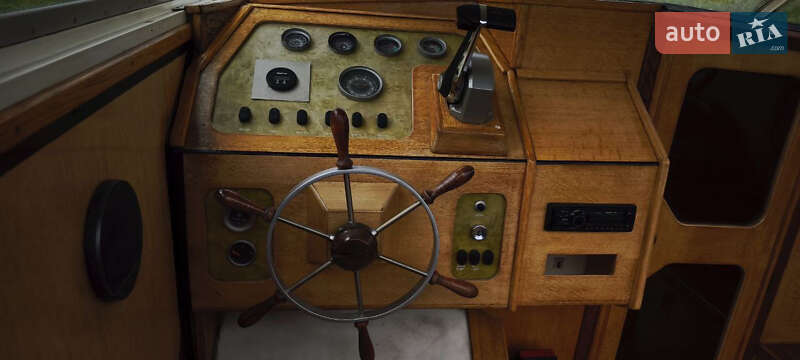 Катер Princess 25 1982 в Новояворівську
