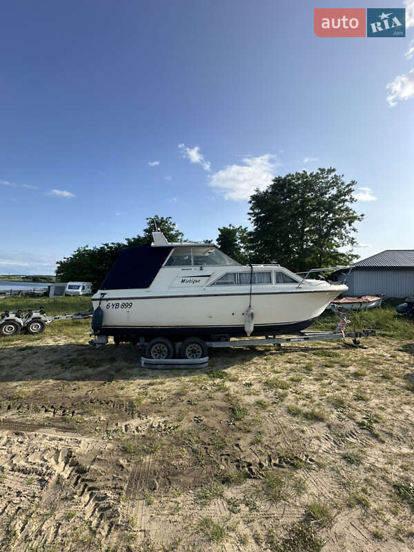 Катер Princess 25 1982 в Новояворівську