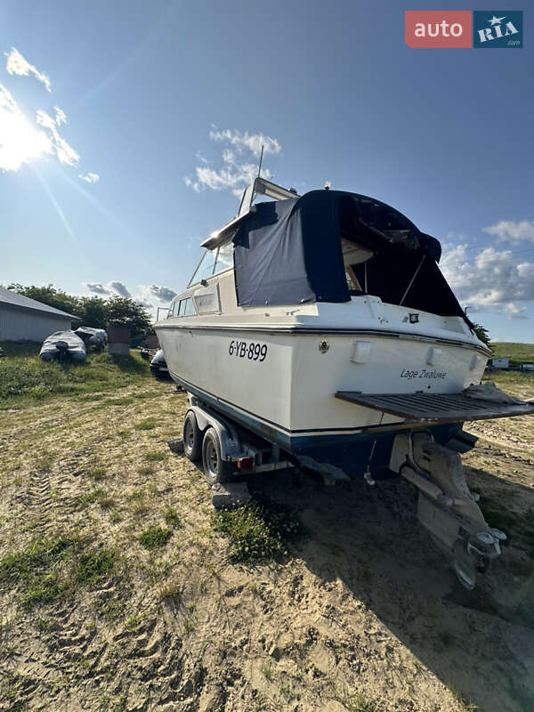 Катер Princess 25 1982 в Новояворівську